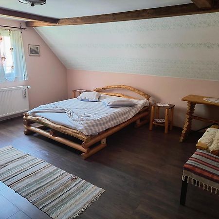 Casa De Vacanta Vidrighin Rau Sadului Eksteriør billede